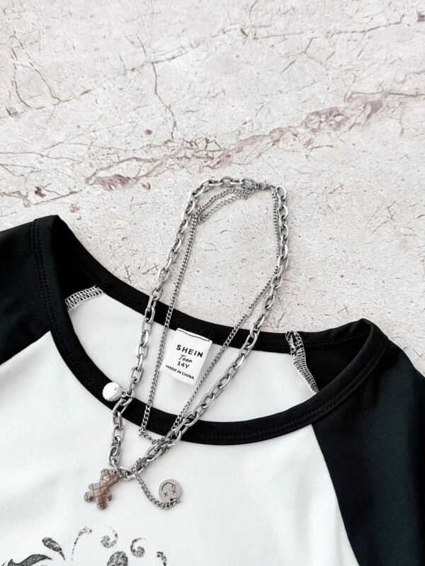 Tween Girls' Black & White Knit Fitted Raglan Sleeve Colorblock Heart Print Casual Streetwear T-Shirt