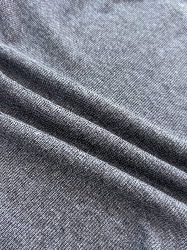 http___img.ltwebstatic.com_v4_j_pi_2026_01_06_48_17676710365b9113564353779191bffae16c333f84 SHEIN Tween Girls' Dark Gray Ribbed Knit Solid Color Star Pattern Ruched Waist Short Sleeve T-Shirt, Suitable For Casual Wear